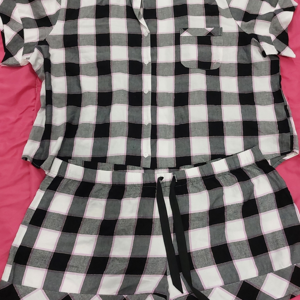 NWT Victoria Secret pajama set